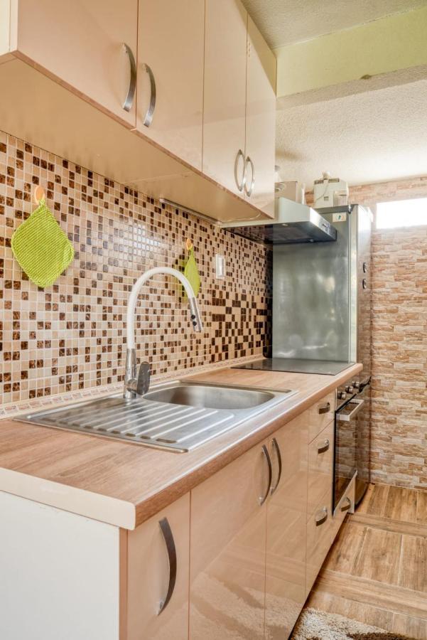 Savovic_Lux Apartment Petrovac Exterior photo